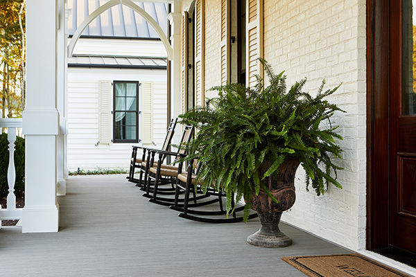 TimberTech-AZEK-Vintage-Coastline-MWD-Porch