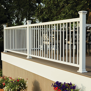 Panelized railing system Impression Rail Express aluminum railing