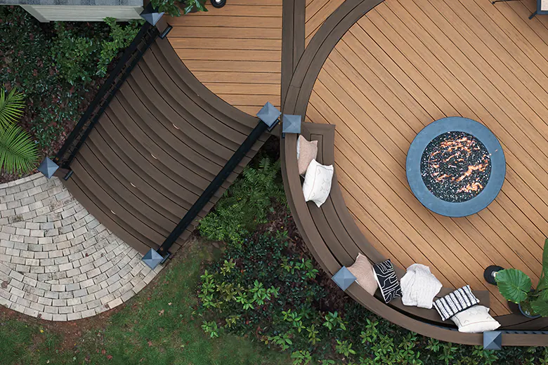 Aerial view of a rounded deck with picture framing boards in a contrasting color